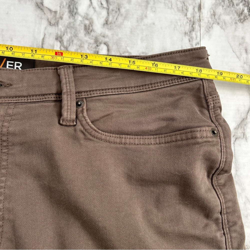 DU/ER DUER | men’s size 38 x 32 No Sweat Relaxed Fit Straight Leg pants - Picture 9 of 12